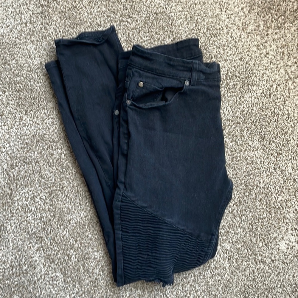 Black Ripped Jeans